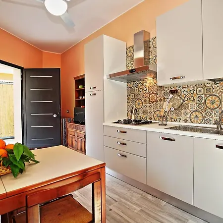 Re Sole La Dependance - Casa V E N E R E Holiday home *