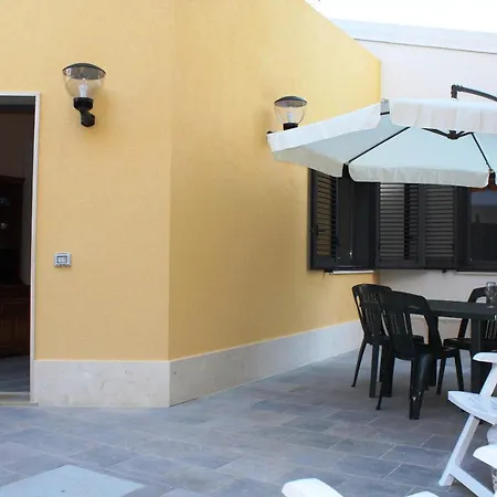Holiday home Re Sole La Dependance - Casa V E N E R E Avola