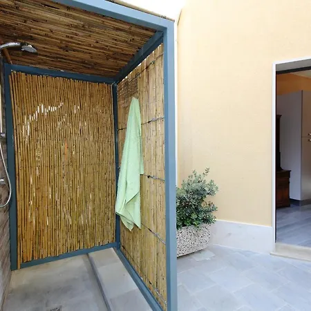 Holiday home Re Sole La Dependance - Casa V E N E R E *